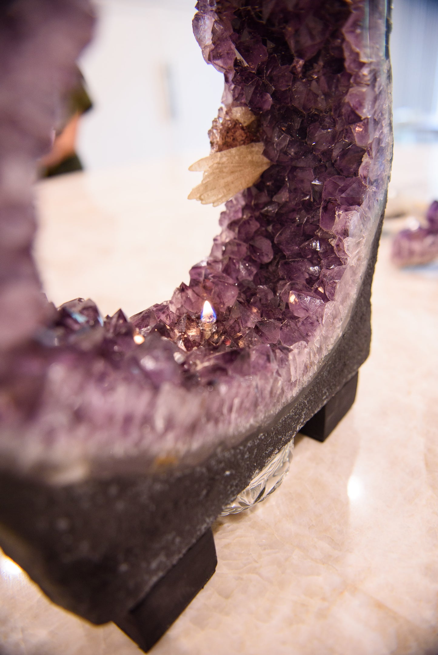 Amethyst With Calcite Cathedral Oil Candle