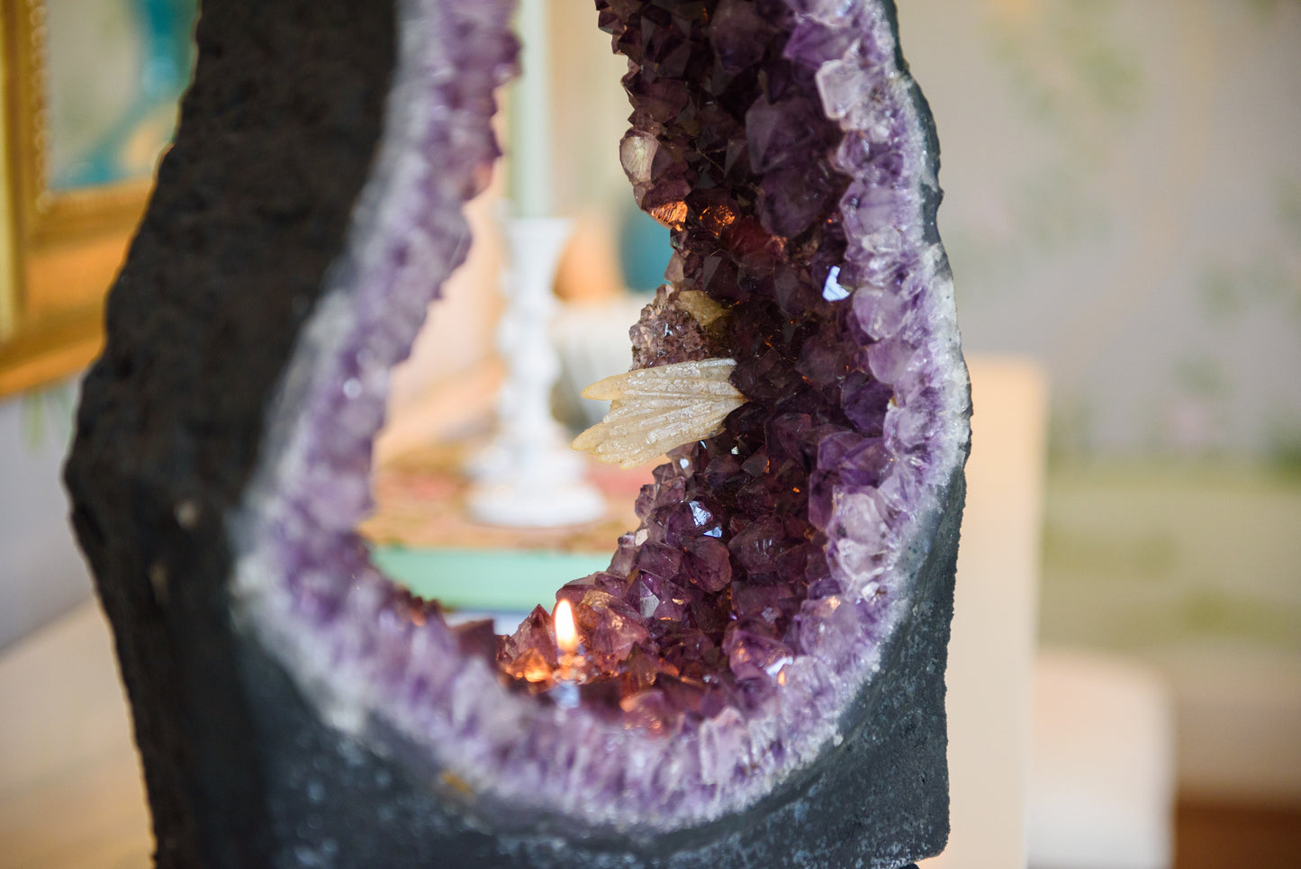 Amethyst With Calcite Cathedral Oil Candle