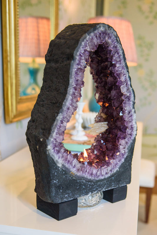 Amethyst With Calcite Cathedral Oil Candle