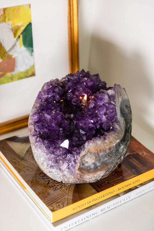 Polished Round Amethyst Oil Candle